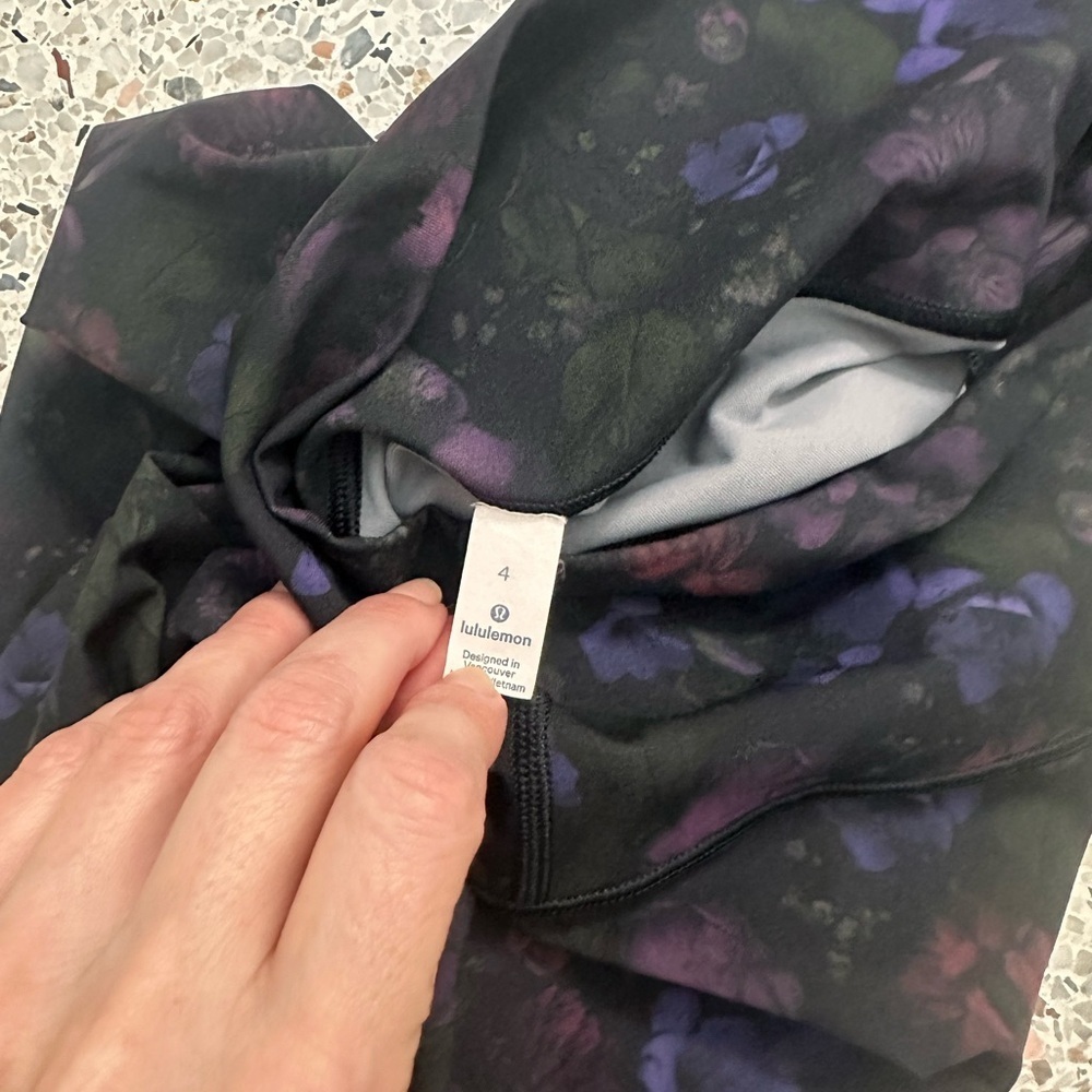 Lululemon Wunder under crop cropped leggings tights floral hi rise 4 - Picture 4 of 6